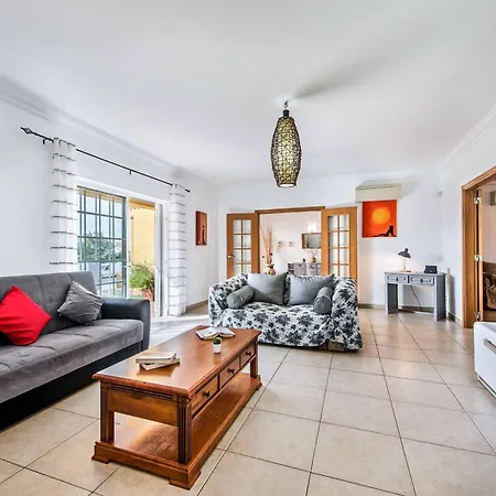 Godinho 알부페이라